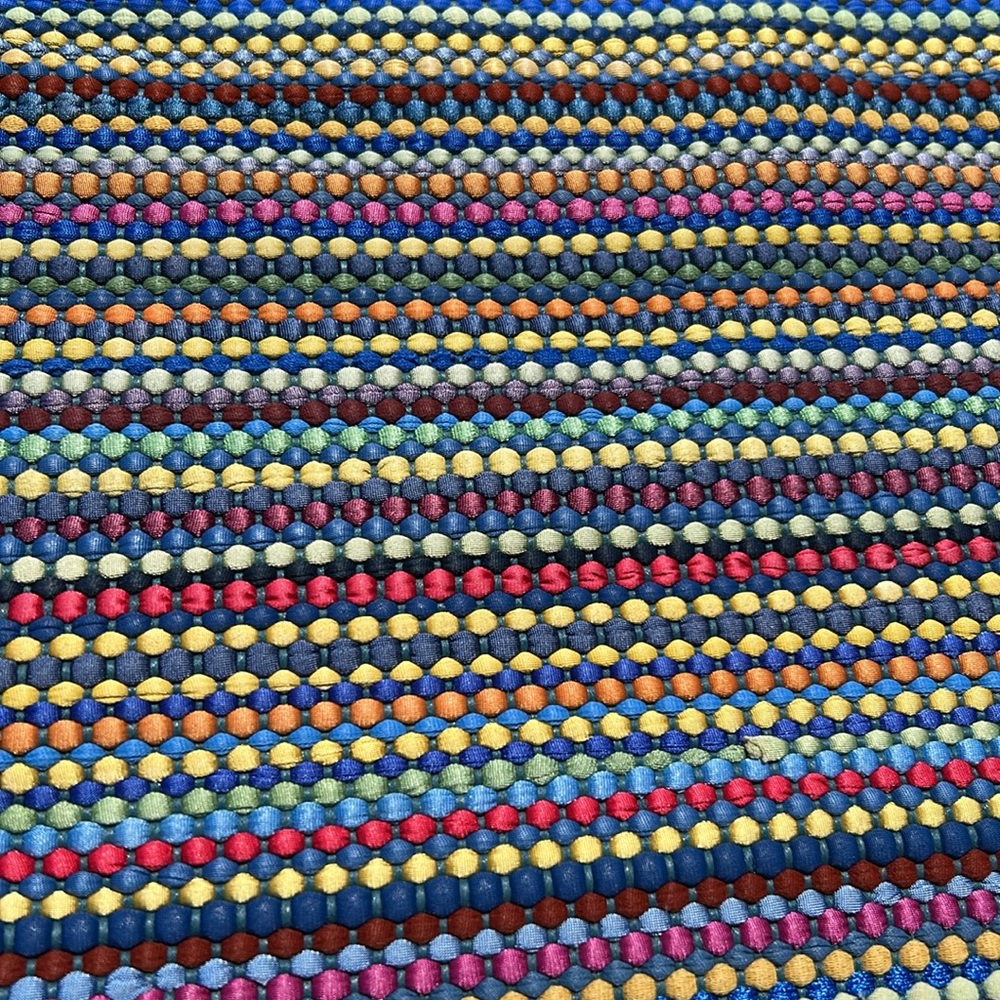 Colorful Woven Rug with Tassels. - Picture 2 of 9